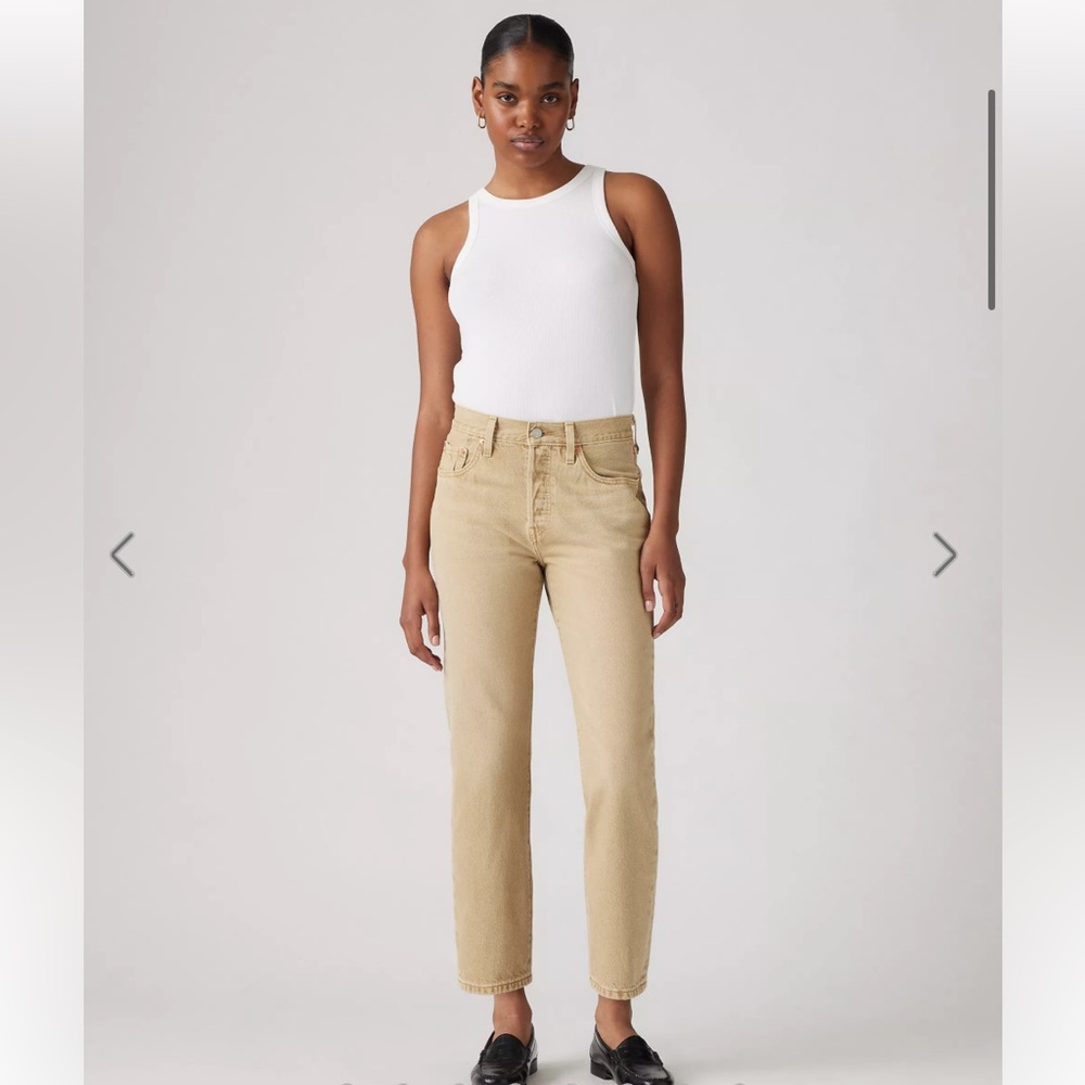 Levi’s 501 Tan W28 L30 hard to find!